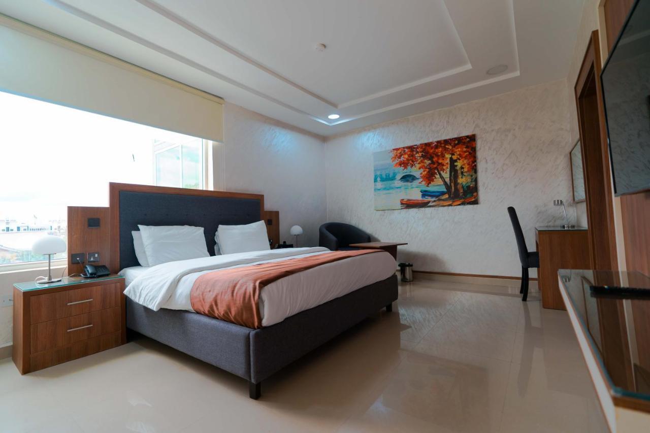 Phoenicia Suites Wupa Kültér fotó